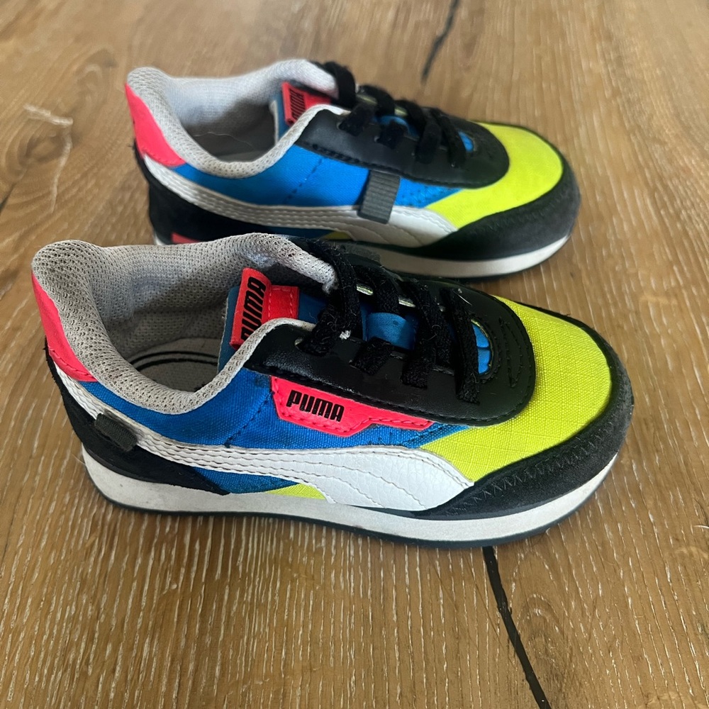 Puma toddler size 7C